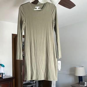 NWT bar III Dress